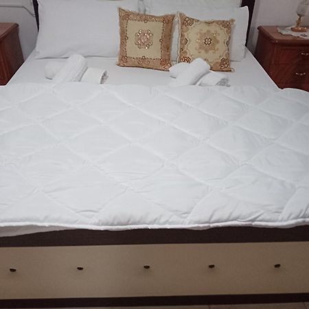 Olivia Guesthouse Gjirokastër Eksteriør bilde