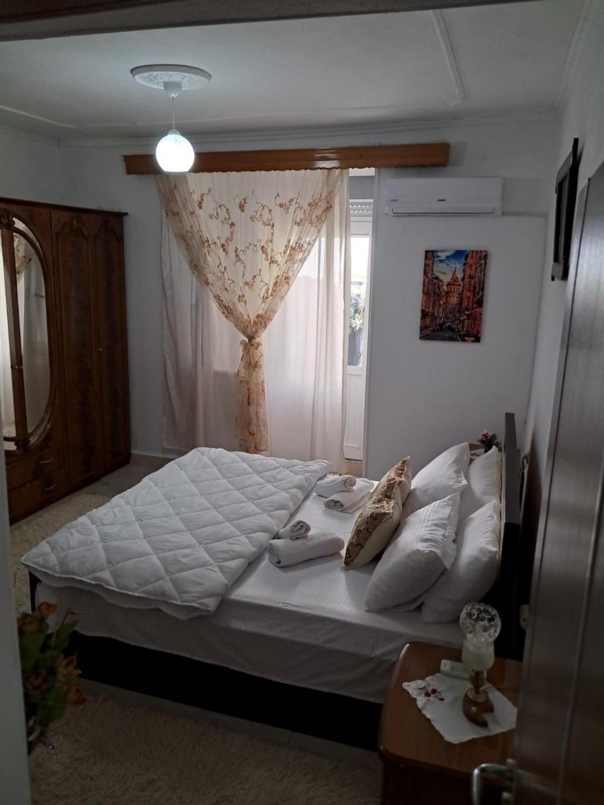 Olivia Guesthouse Gjirokastër Eksteriør bilde