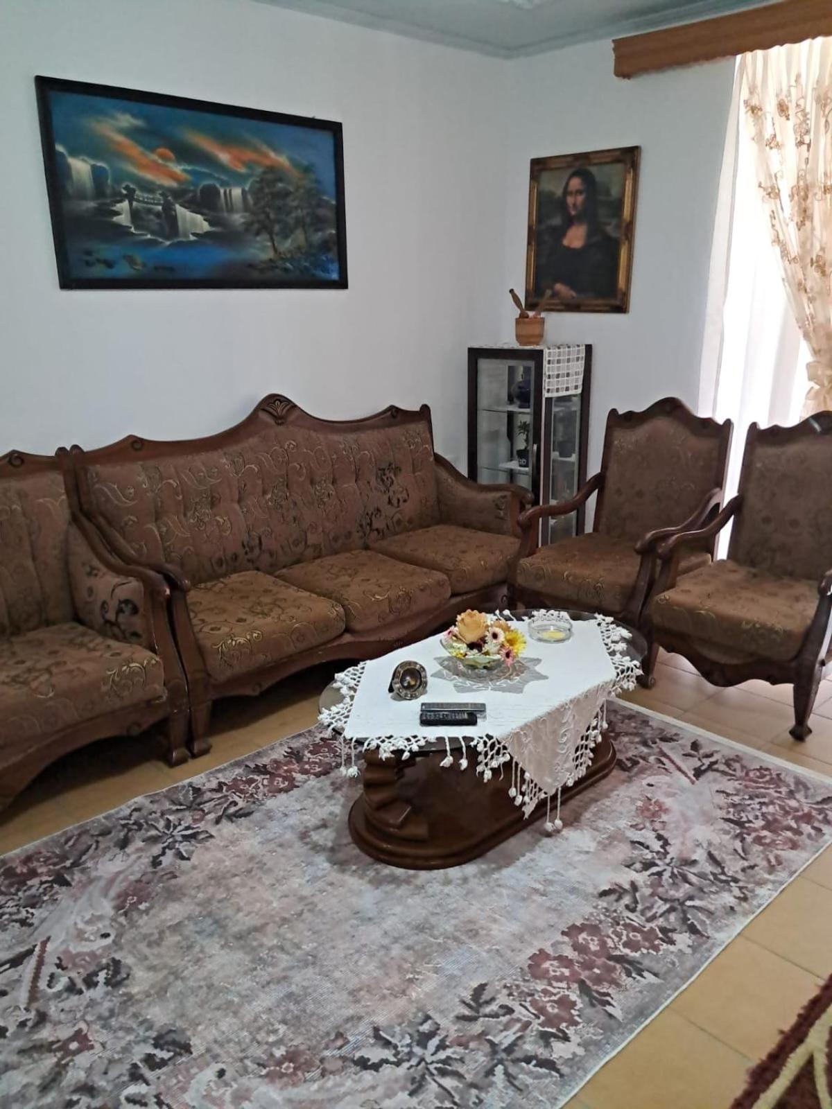 Olivia Guesthouse Gjirokastër Eksteriør bilde