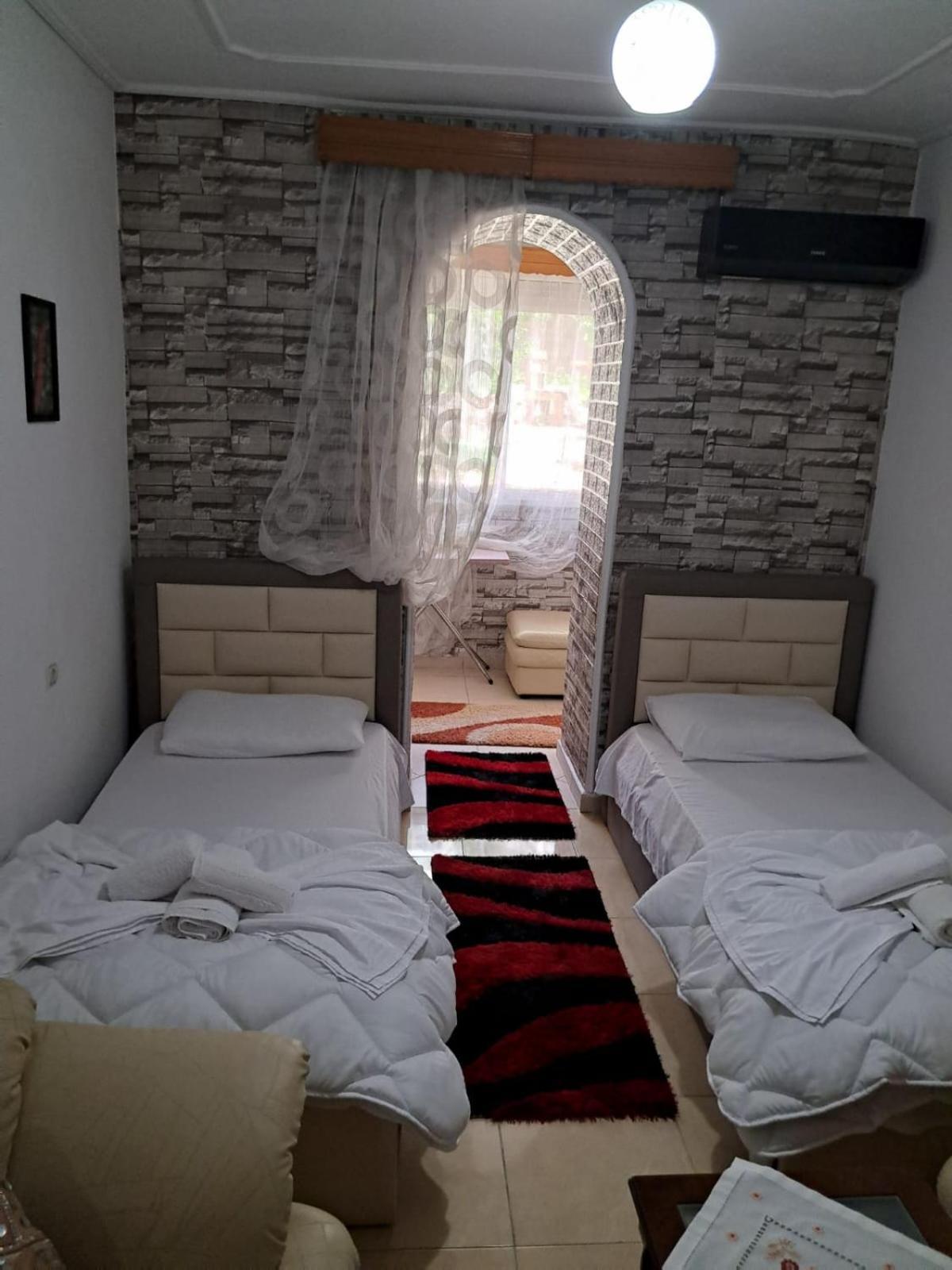 Olivia Guesthouse Gjirokastër Eksteriør bilde