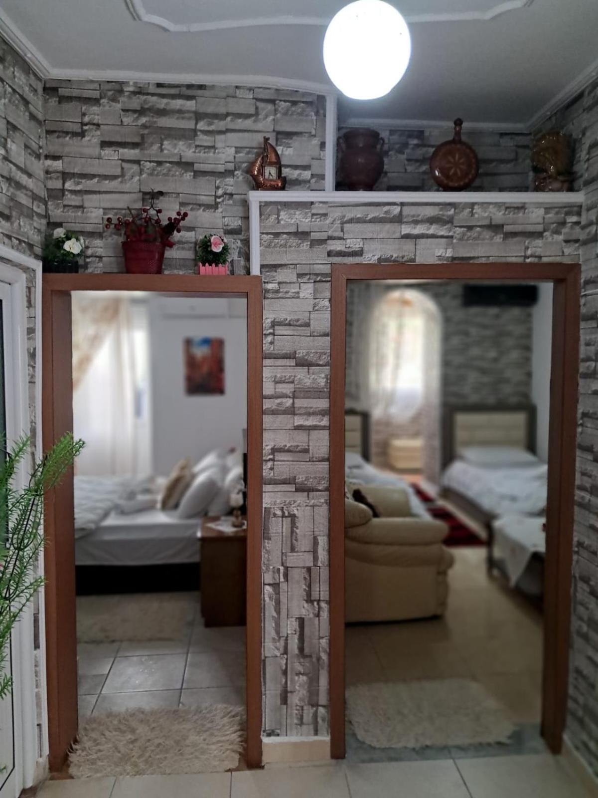 Olivia Guesthouse Gjirokastër Eksteriør bilde